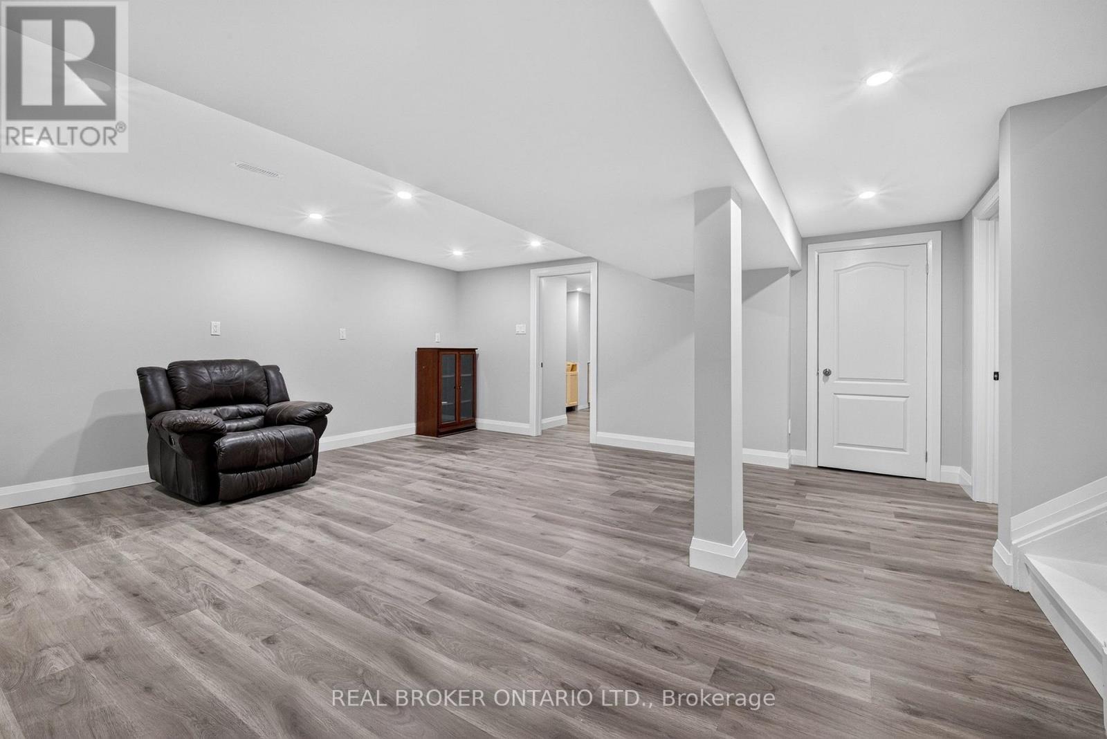 1018 WHITES ROAD - Image 41