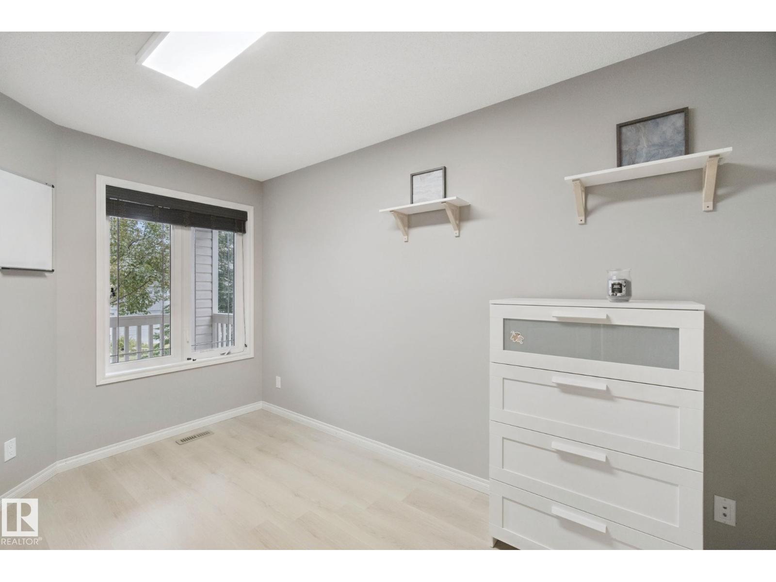 628 FOXTAIL LN - 20