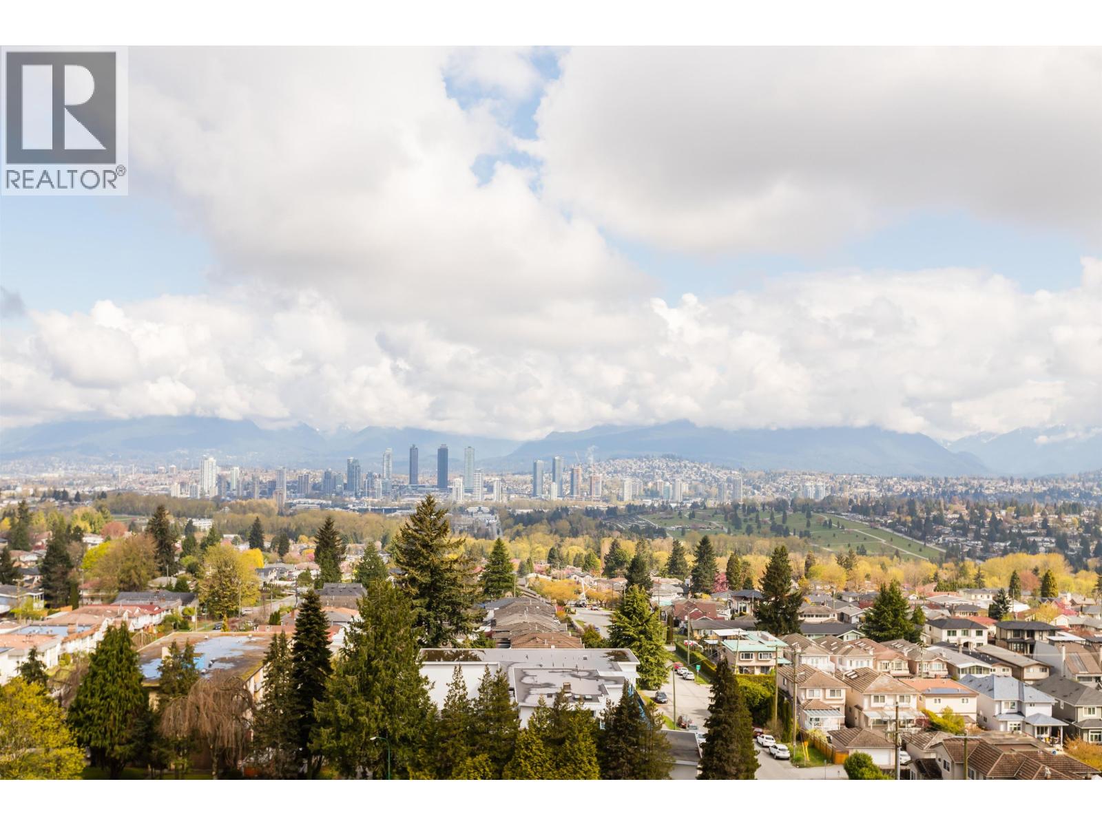 Photo of 1005 4711 HAZEL STREET 21