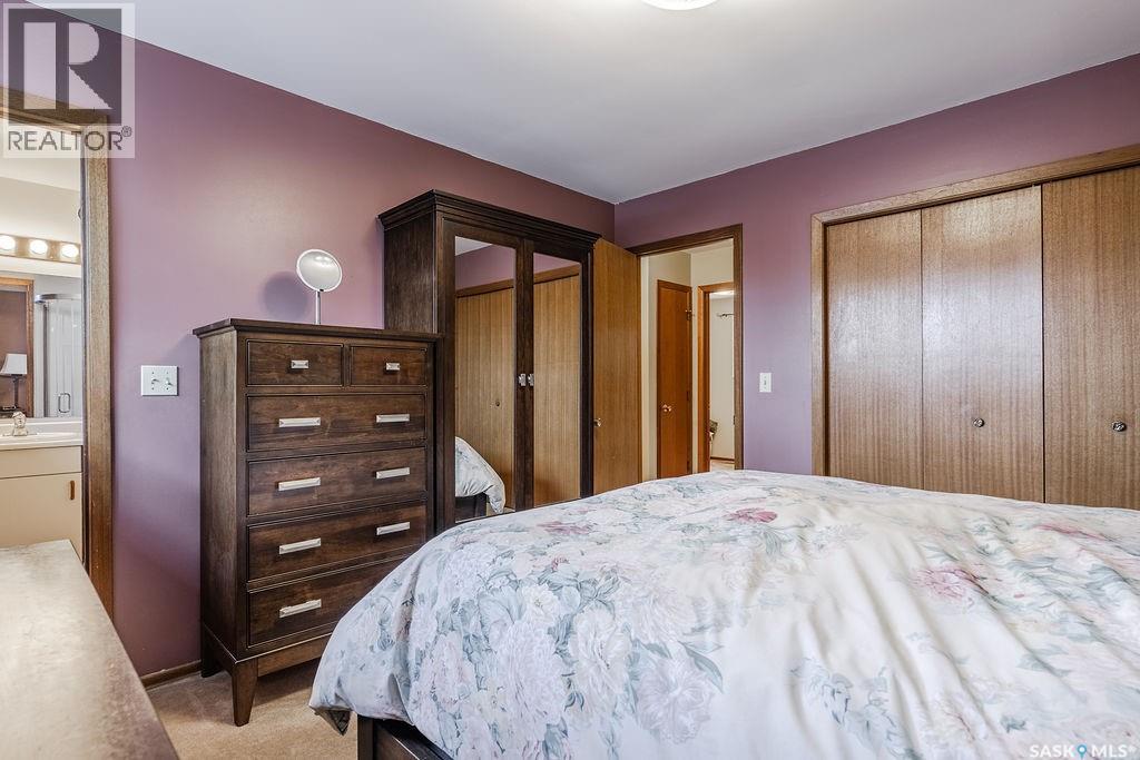 222 Gathercole CRESCENT - 17