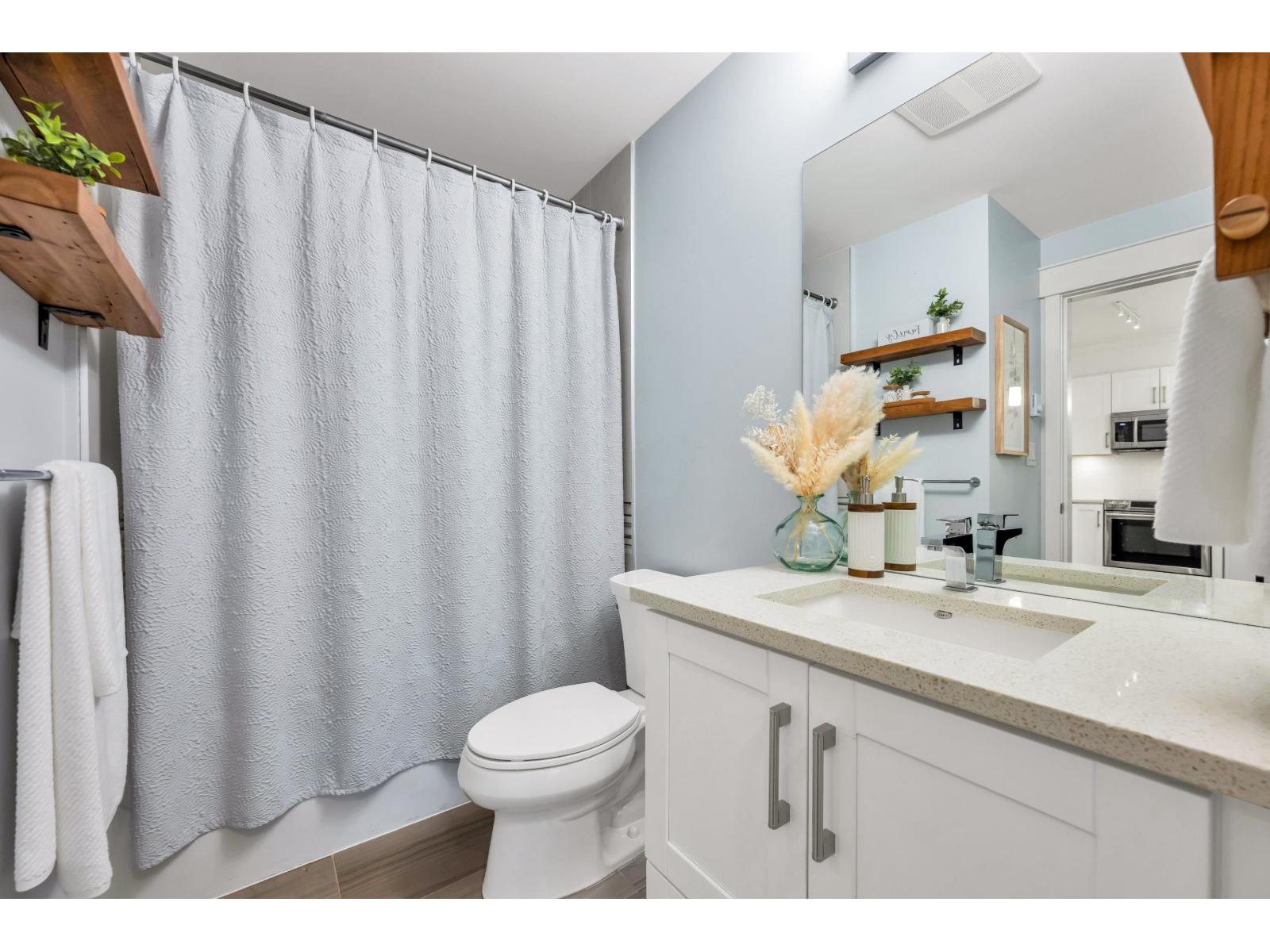 Photo of 208 5020 221A STREET 22