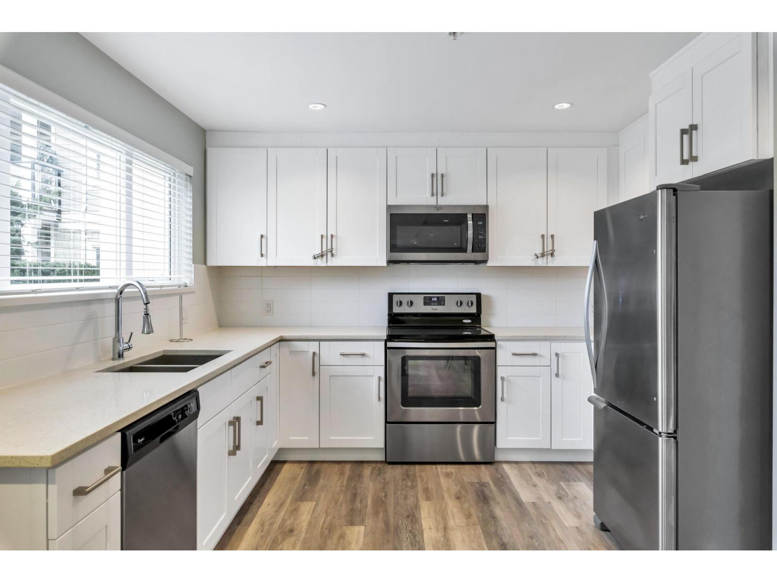 Photo of 208 5020 221A STREET 37