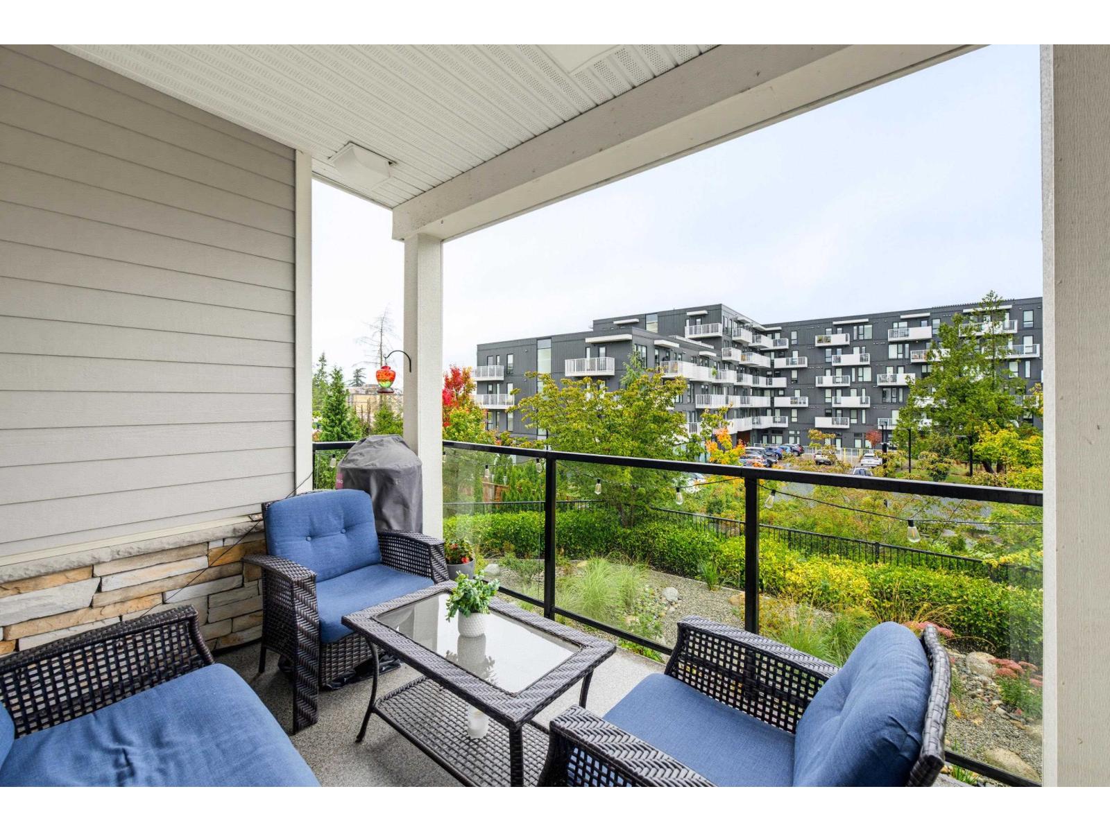 Photo of 208 5020 221A STREET 28