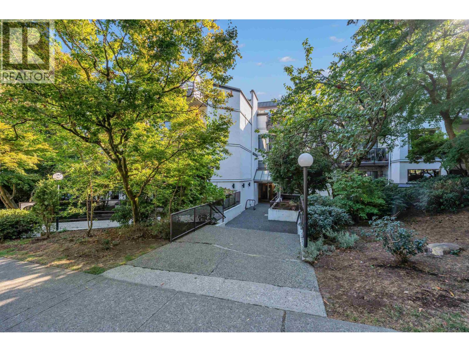 Photo of 110 2222 PRINCE EDWARD STREET 25