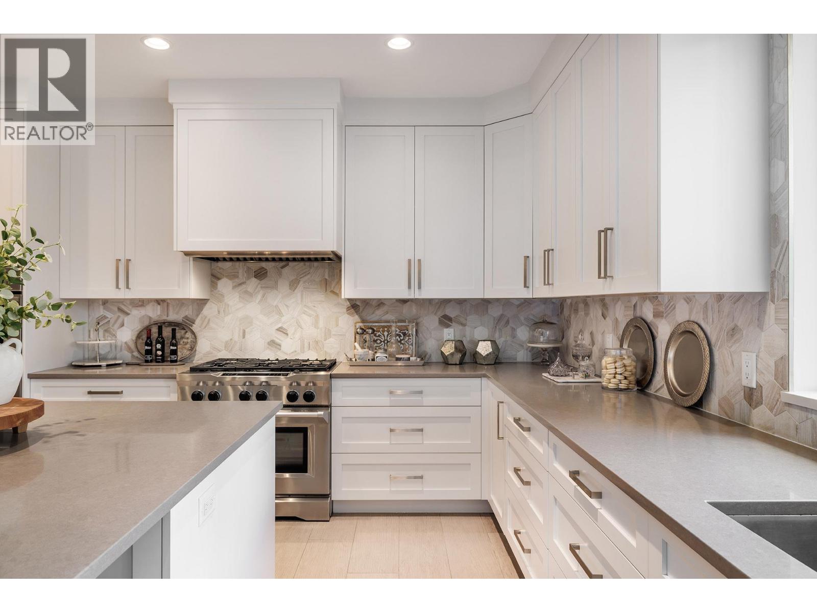 4801 Parkridge Drive, Kelowna - Image 1