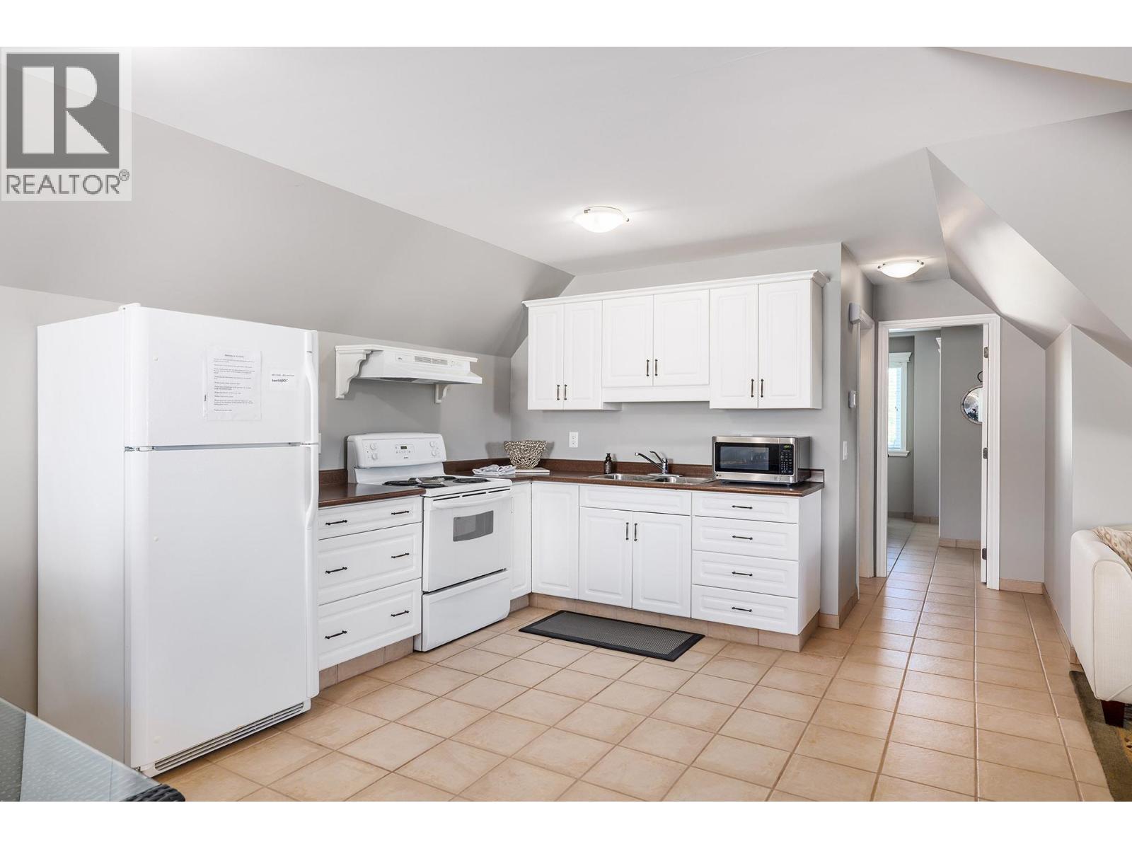 4801 Parkridge Drive, Kelowna - Image 1