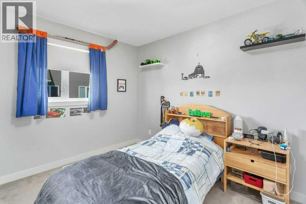 Listing photo – 37 Coachill Street, Blackfalds