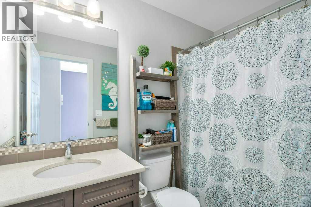 Listing photo – 37 Coachill Street, Blackfalds