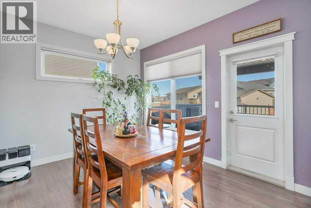 Listing photo – 37 Coachill Street, Blackfalds