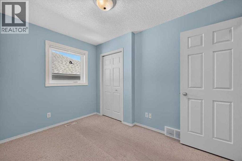 254 Panamount Close NW - 25