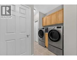 3pc Bathroom - 254 Panamount Close Nw, Calgary, AB T3K5P6 Photo 17