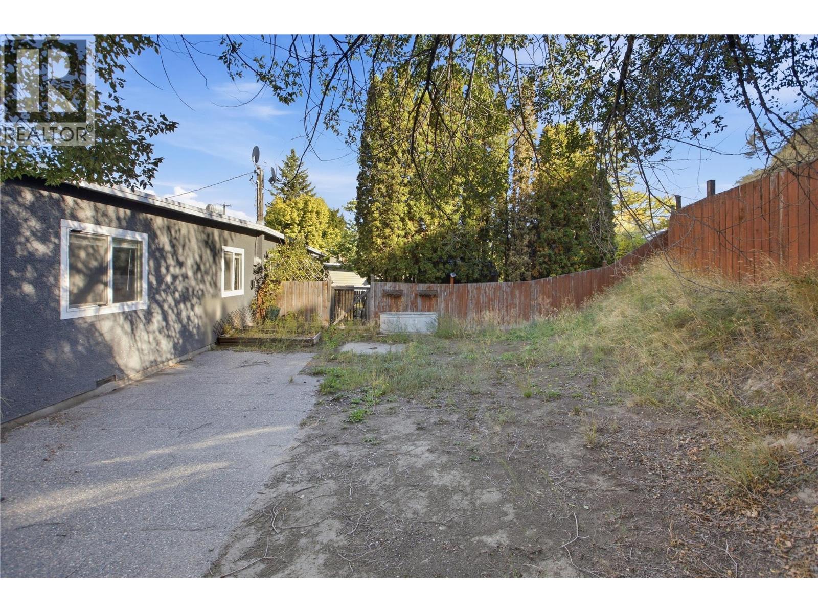 2231/2233 Valleyview Drive - 10