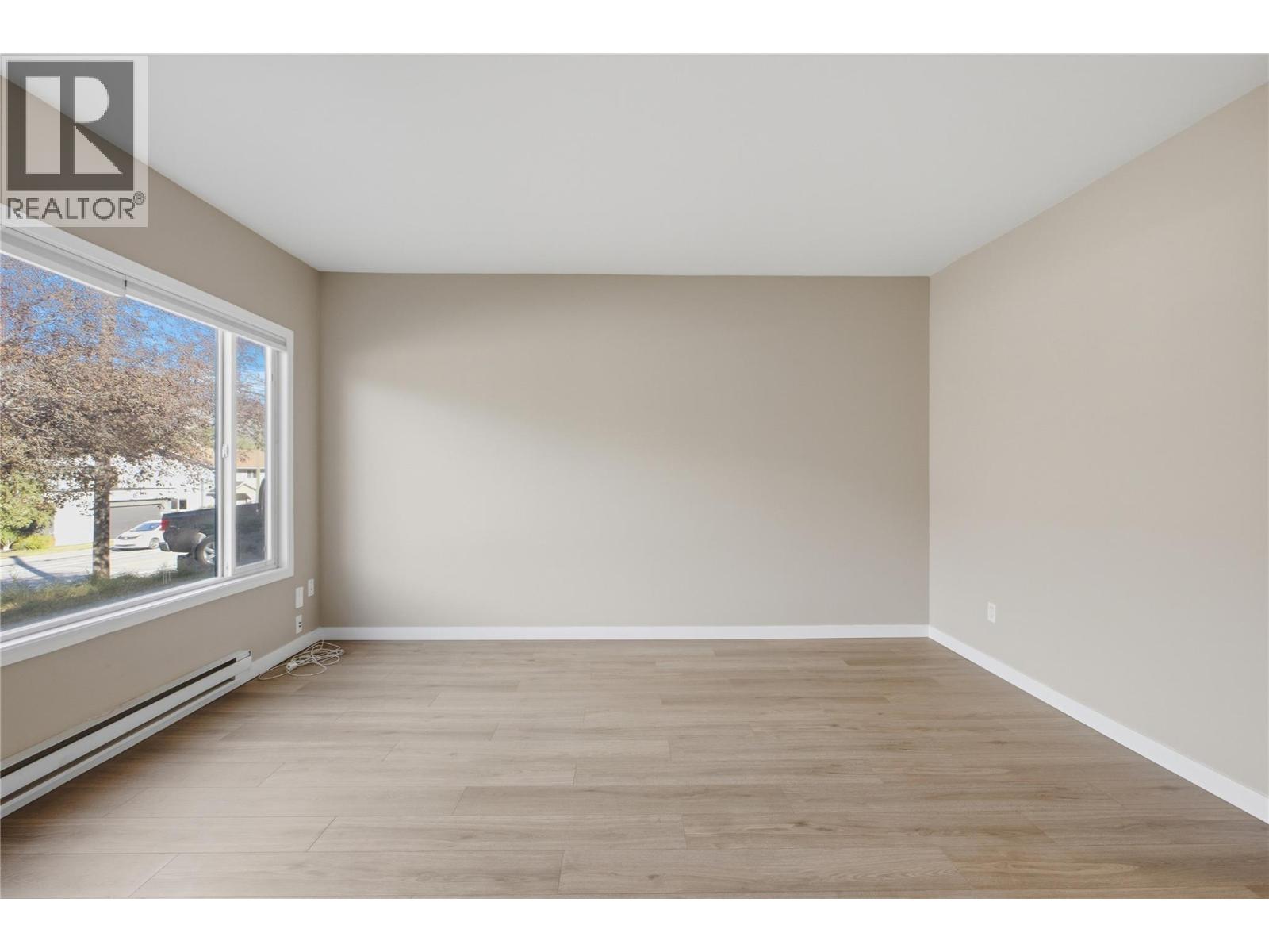 2231/2233 Valleyview Drive - Image 15