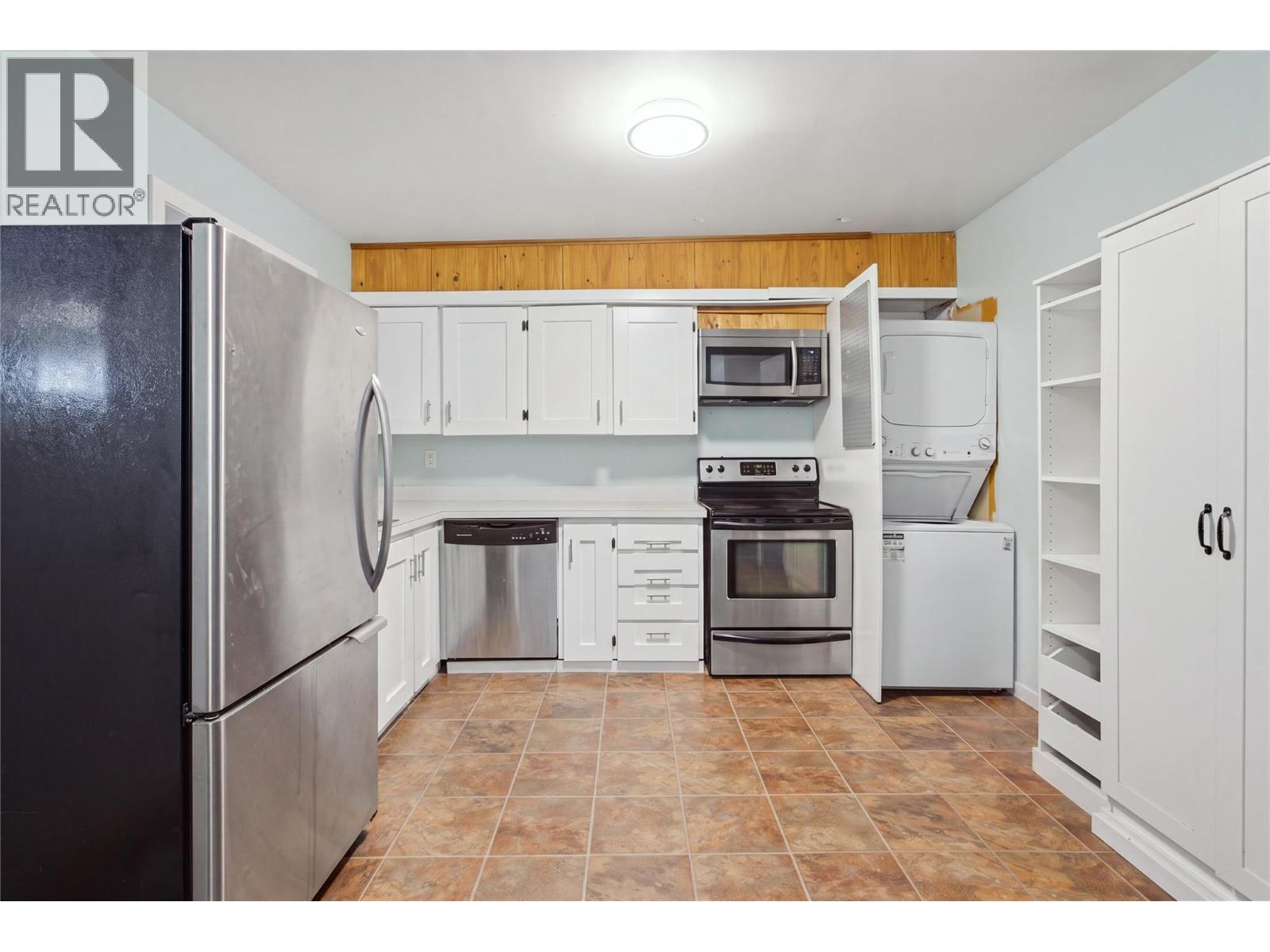 2231/2233 Valleyview Drive - 28