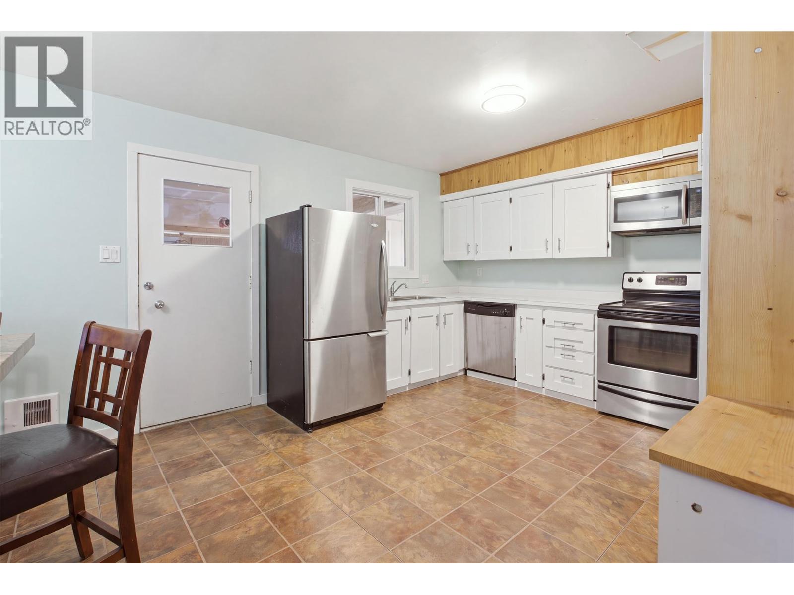 2231/2233 Valleyview Drive - Image 31