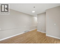 Bedroom - 2231/2233 Valleyview Drive, Kamloops, BC V2C4C8 Photo 13
