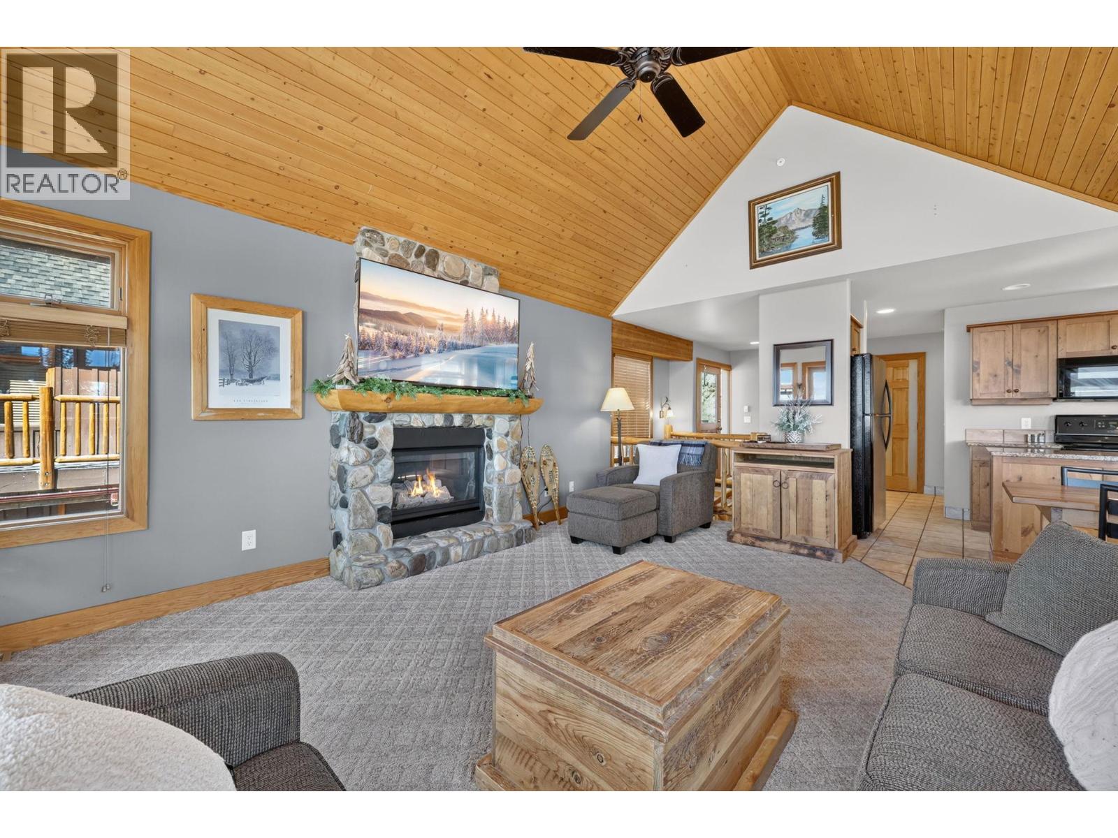 200 Moonshine Crescent Unit# 11, Big White
