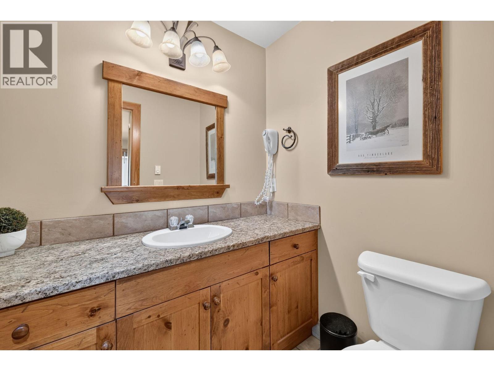 200 Moonshine Crescent Unit# 11, Big White