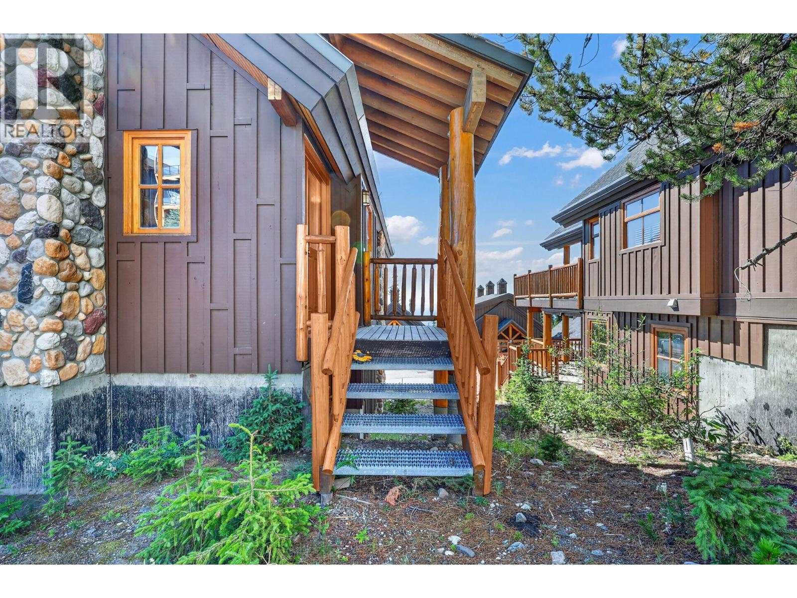 200 Moonshine Crescent Unit# 11, Big White