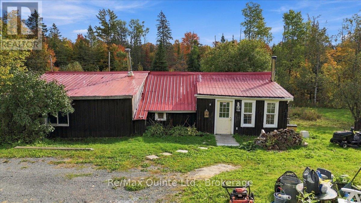 984 CLEVELAND ROAD - 4