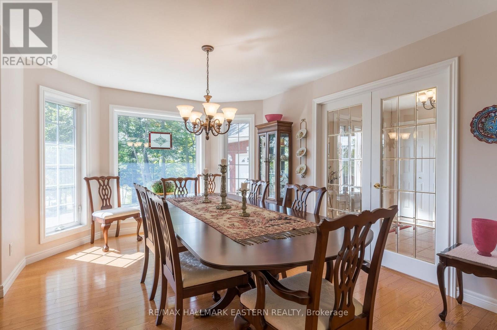 27 WOODLAND TRAIL - Image 17