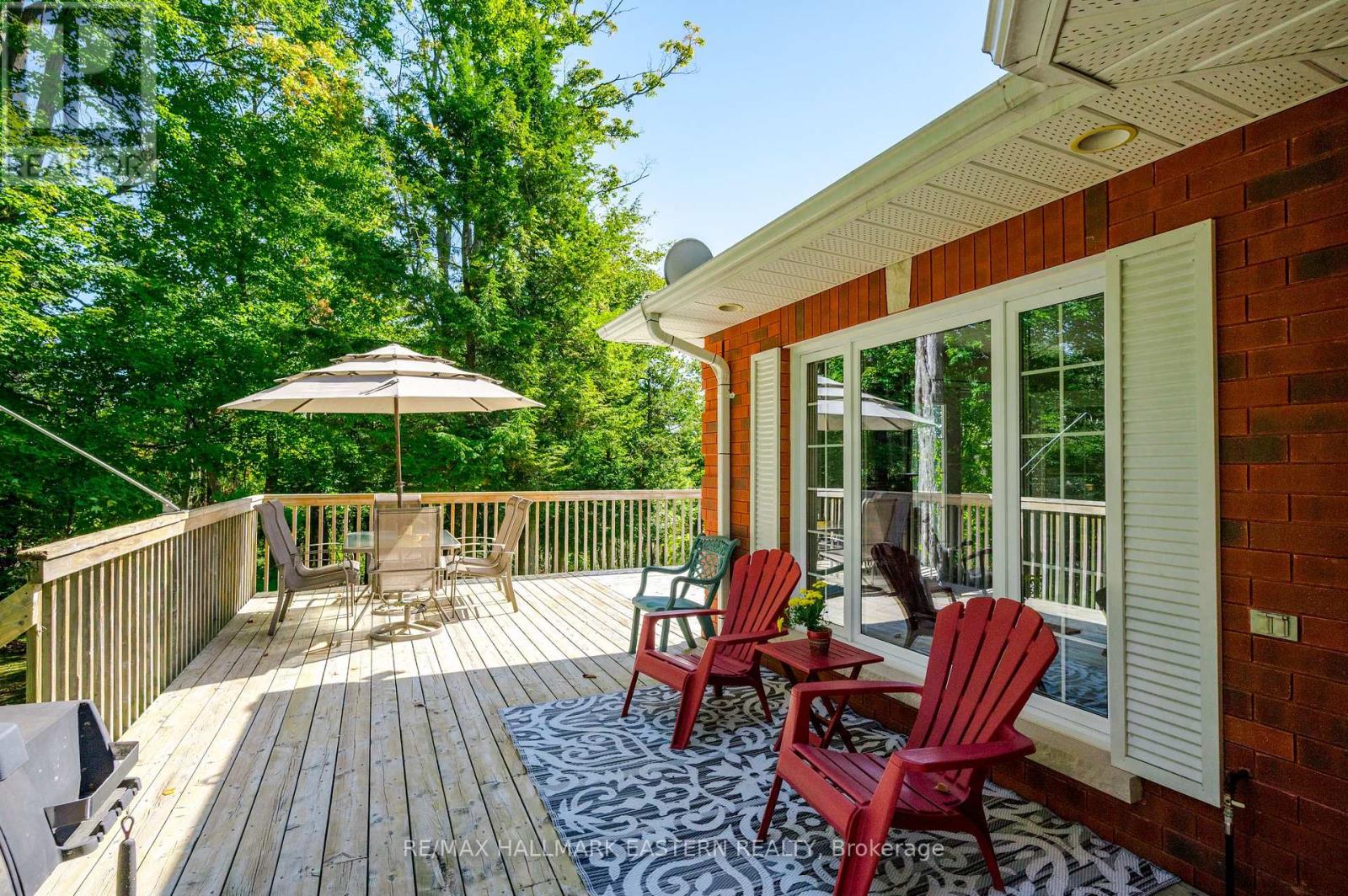 27 WOODLAND TRAIL - Image 38