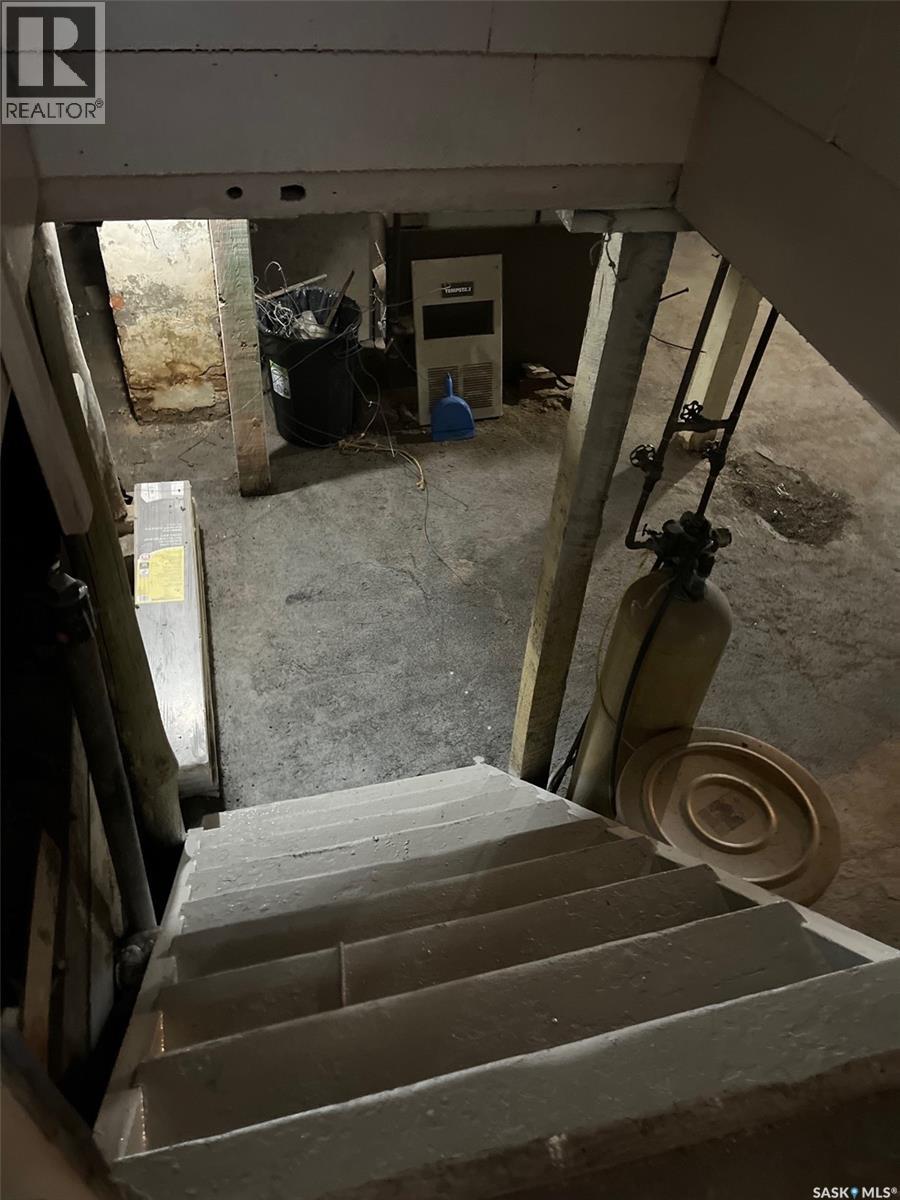 704 West AVENUE - 16