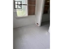 704 West Avenue, Kamsack, SK S0A1S0 Photo 14