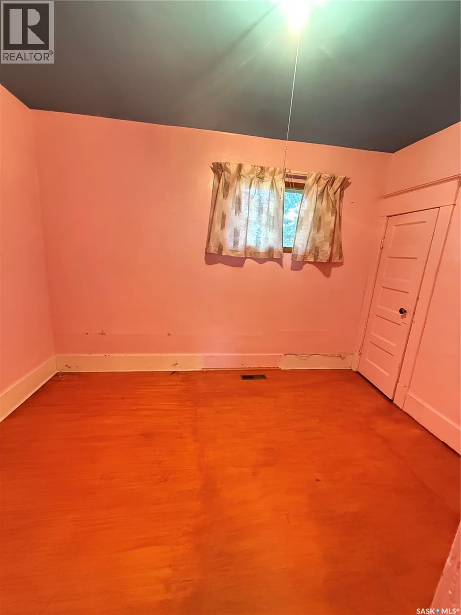 713 Healy AVENUE - 5
