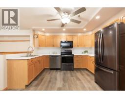 104, 75 1 Avenue S - photo 8