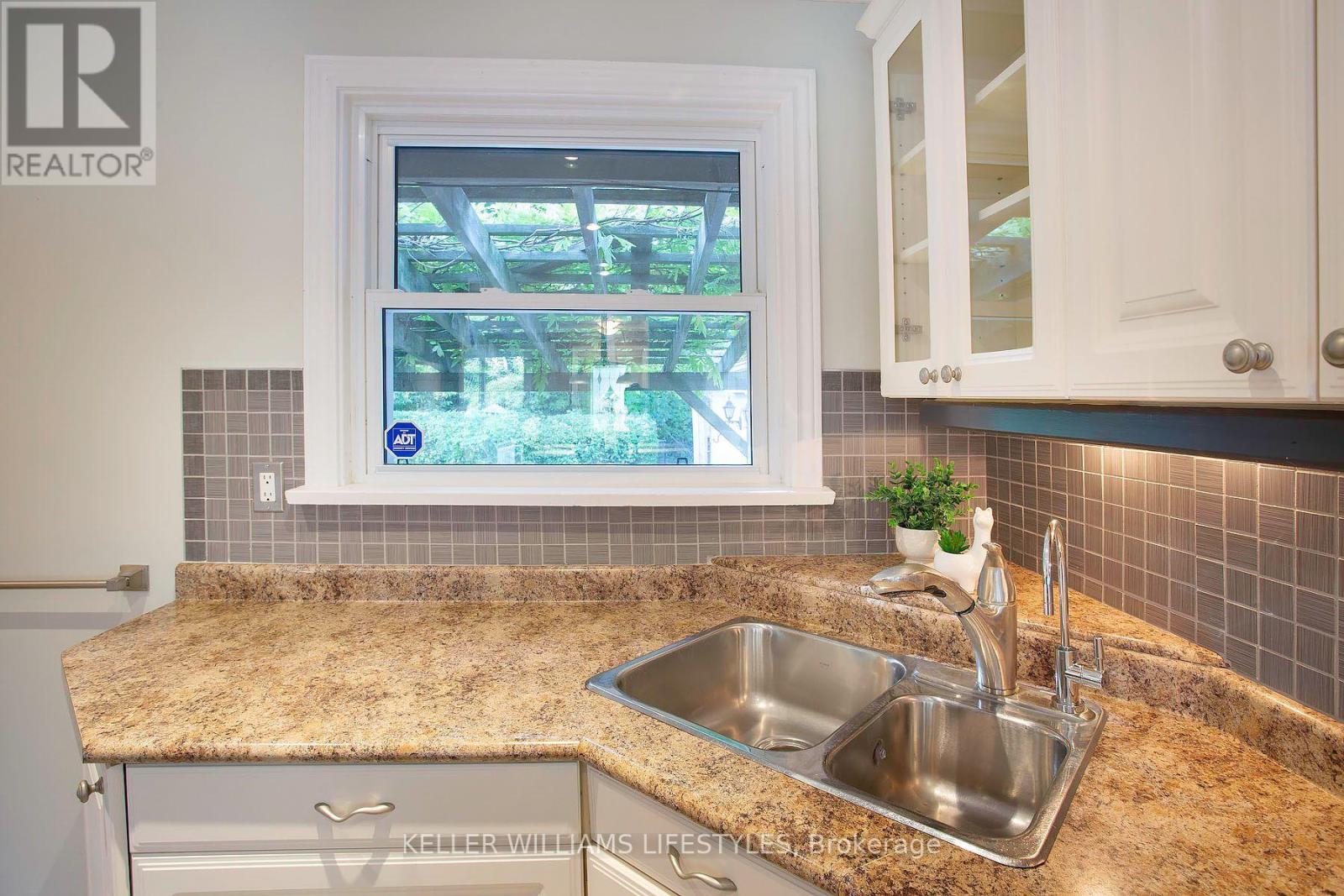 155 TROWBRIDGE AVENUE, London South (South D) — photo 11