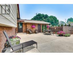 Laundry room - 456 Saulsbury Street, Strathroy Caradoc, ON N7G2B6 Photo 6