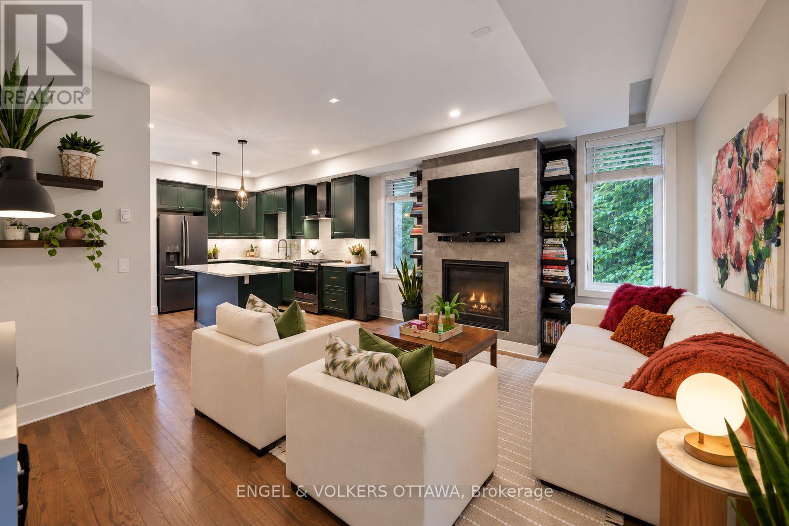304 RIVERDALE AVENUE - 8