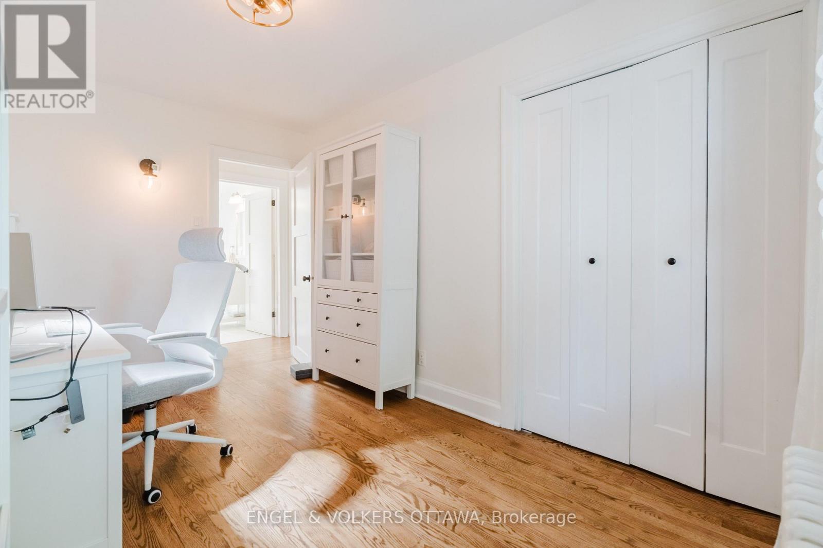 198 STANLEY AVENUE - 38