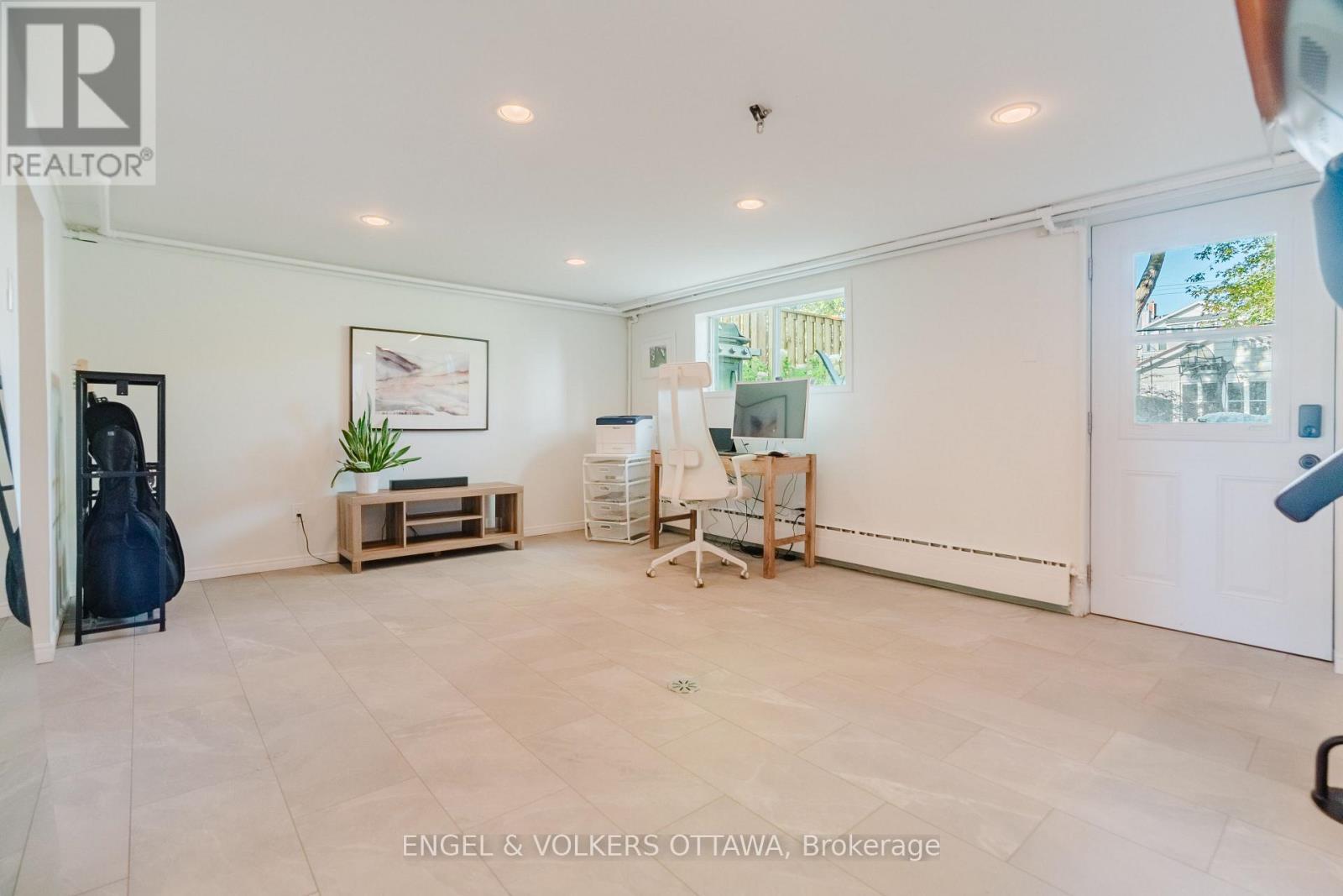 198 STANLEY AVENUE - 41