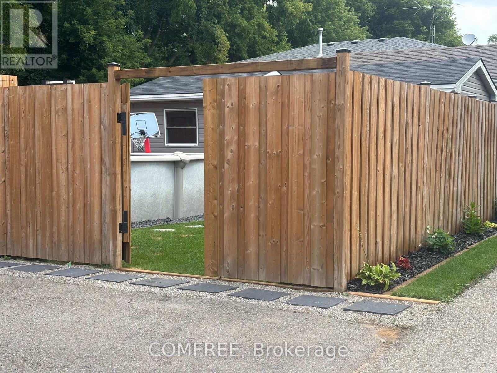 287 BROCK STREET, Brantford — photo 5