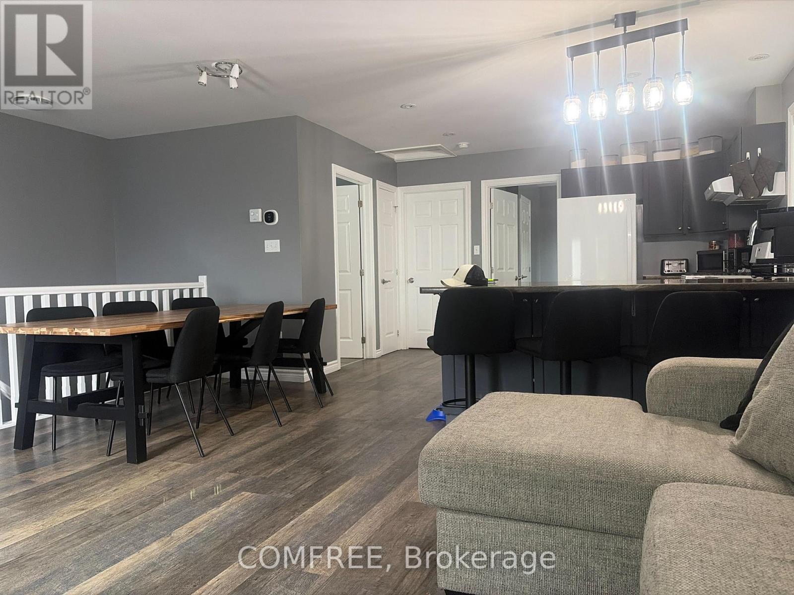 287 BROCK STREET, Brantford — photo 9