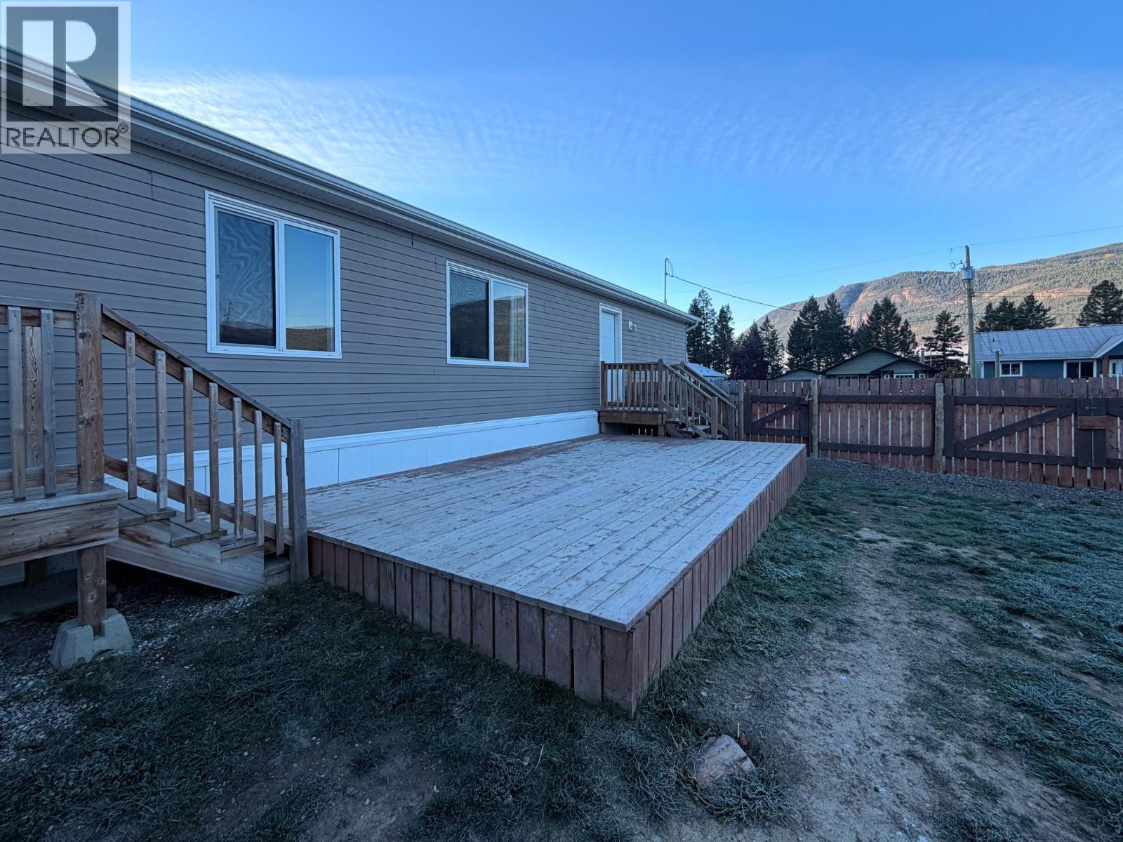 4821 CRESCENTWOOD Drive - Image 28