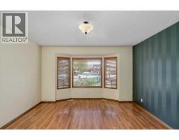 31 Riverside Place, Cochrane, AB T4C1J6 Photo 16