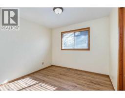 31 Riverside Place, Cochrane, AB T4C1J6 Photo 18