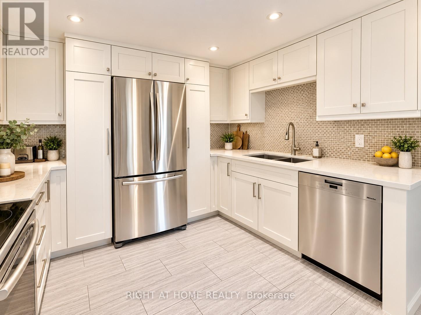 301 - 55 CARSCADDEN DRIVE, Toronto (Westminster-Branson) — photo 4