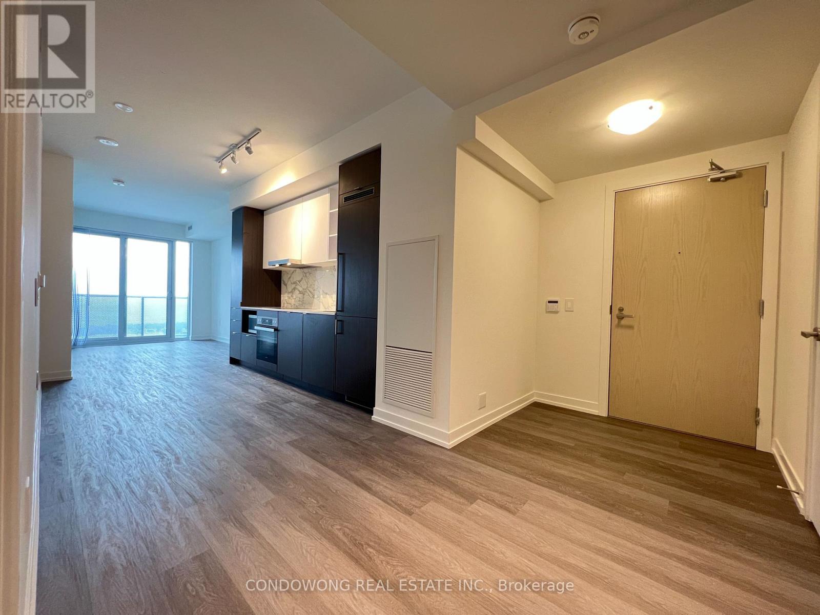 7510 - 55 COOPER STREET, Toronto (Waterfront Communities) — photo 2