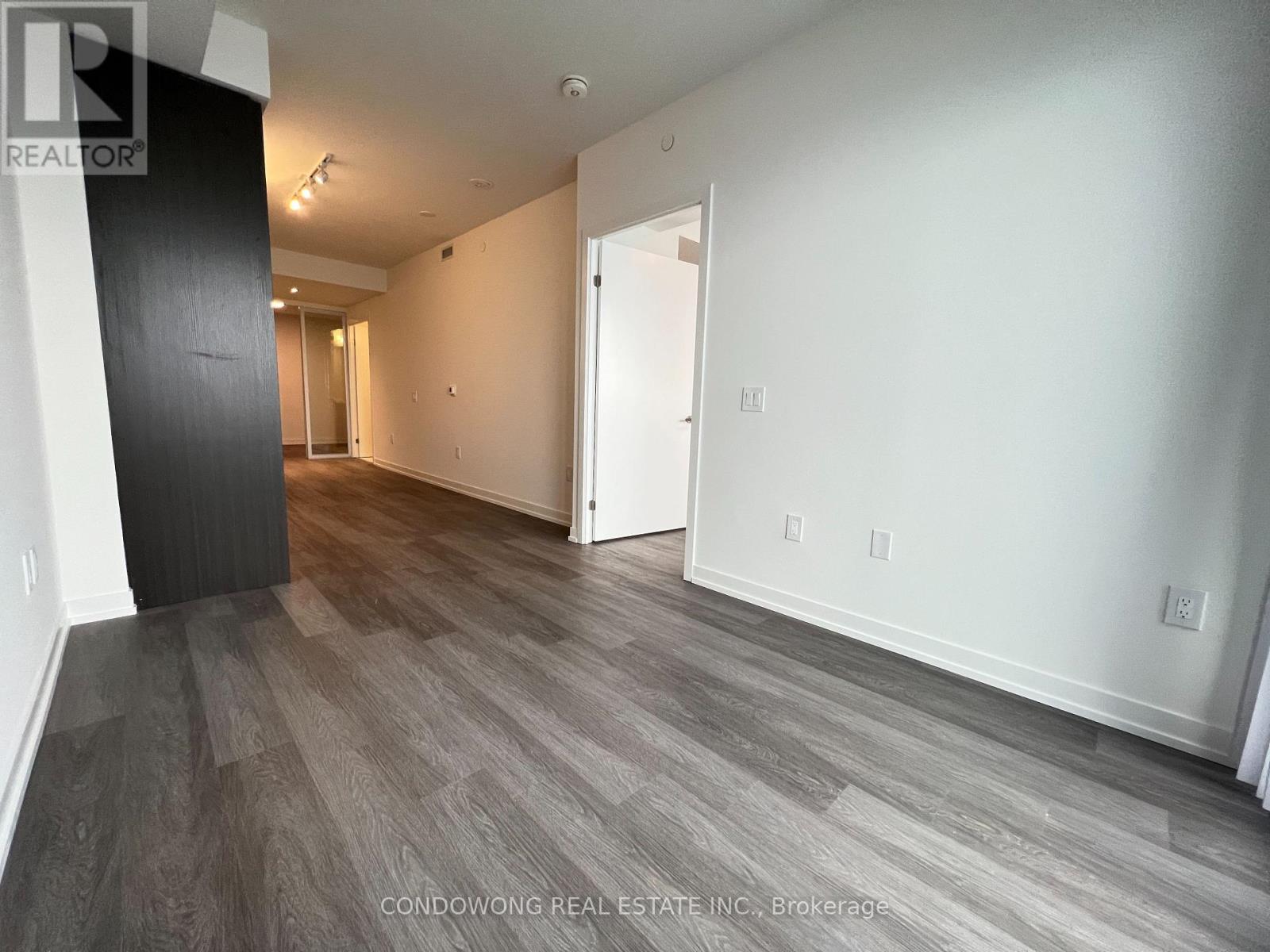 7510 - 55 COOPER STREET, Toronto (Waterfront Communities) — photo 5