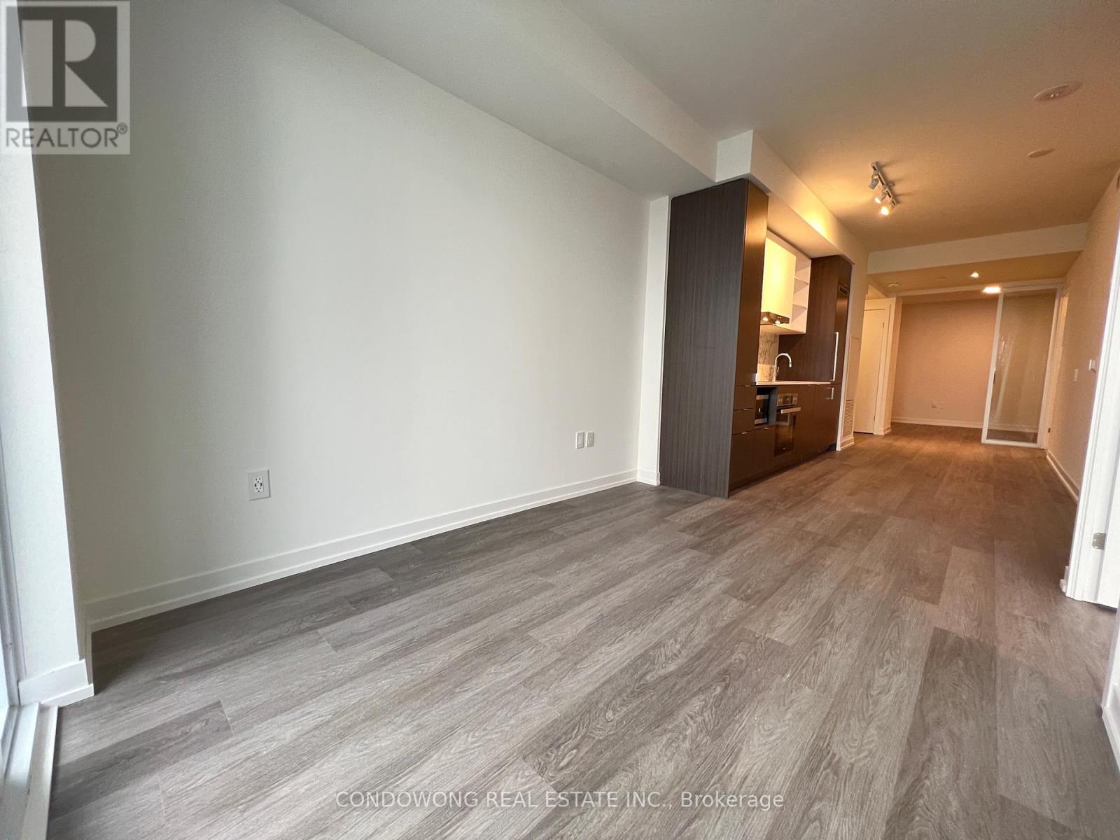 7510 - 55 COOPER STREET, Toronto (Waterfront Communities) — photo 6