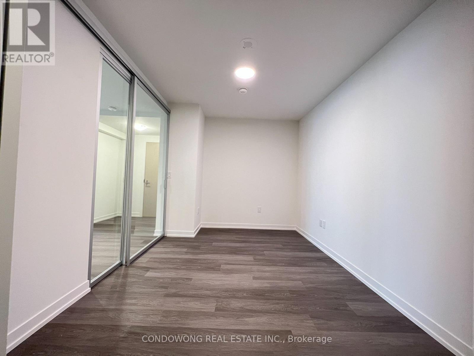 7510 - 55 COOPER STREET, Toronto (Waterfront Communities) — photo 9