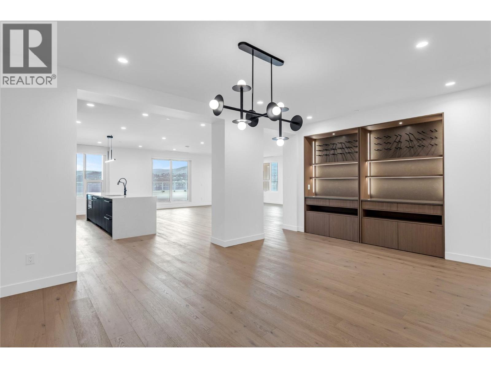 3300 Lakeshore Road Unit# PH1406, Kelowna