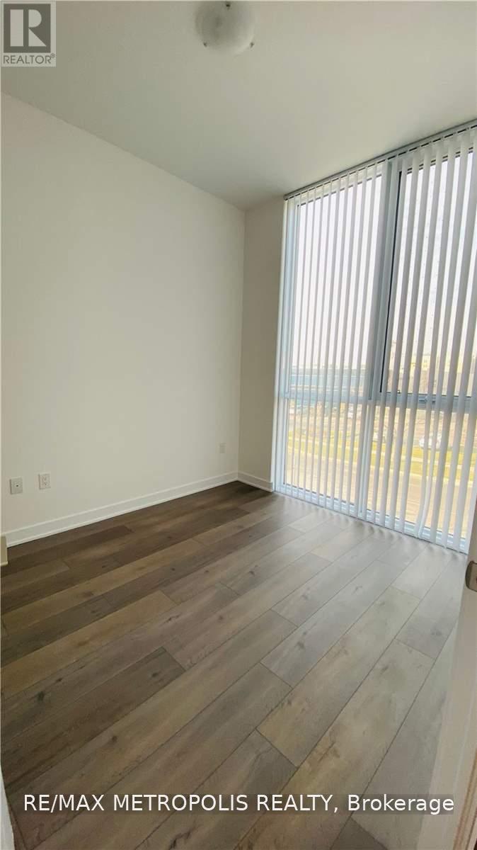 211 - 10 HONEYCRISP CRESCENT, Vaughan (Vaughan Corporate Centre) — photo 12