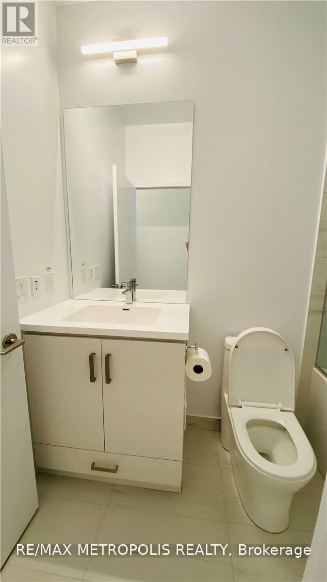 211 - 10 HONEYCRISP CRESCENT, Vaughan (Vaughan Corporate Centre) — photo 5