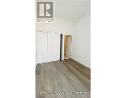 211 - 10 Honeycrisp Crescent, Vaughan, ON L4K0M7 Photo 7