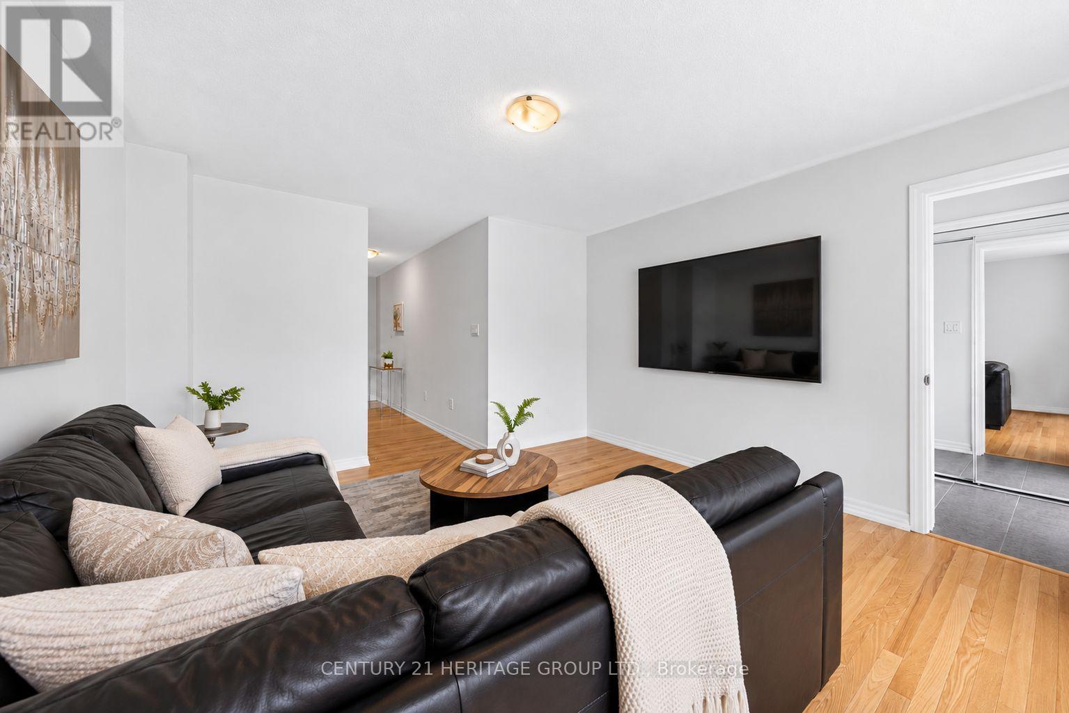 55 DELANO WAY, Newmarket (Woodland Hill) — photo 6